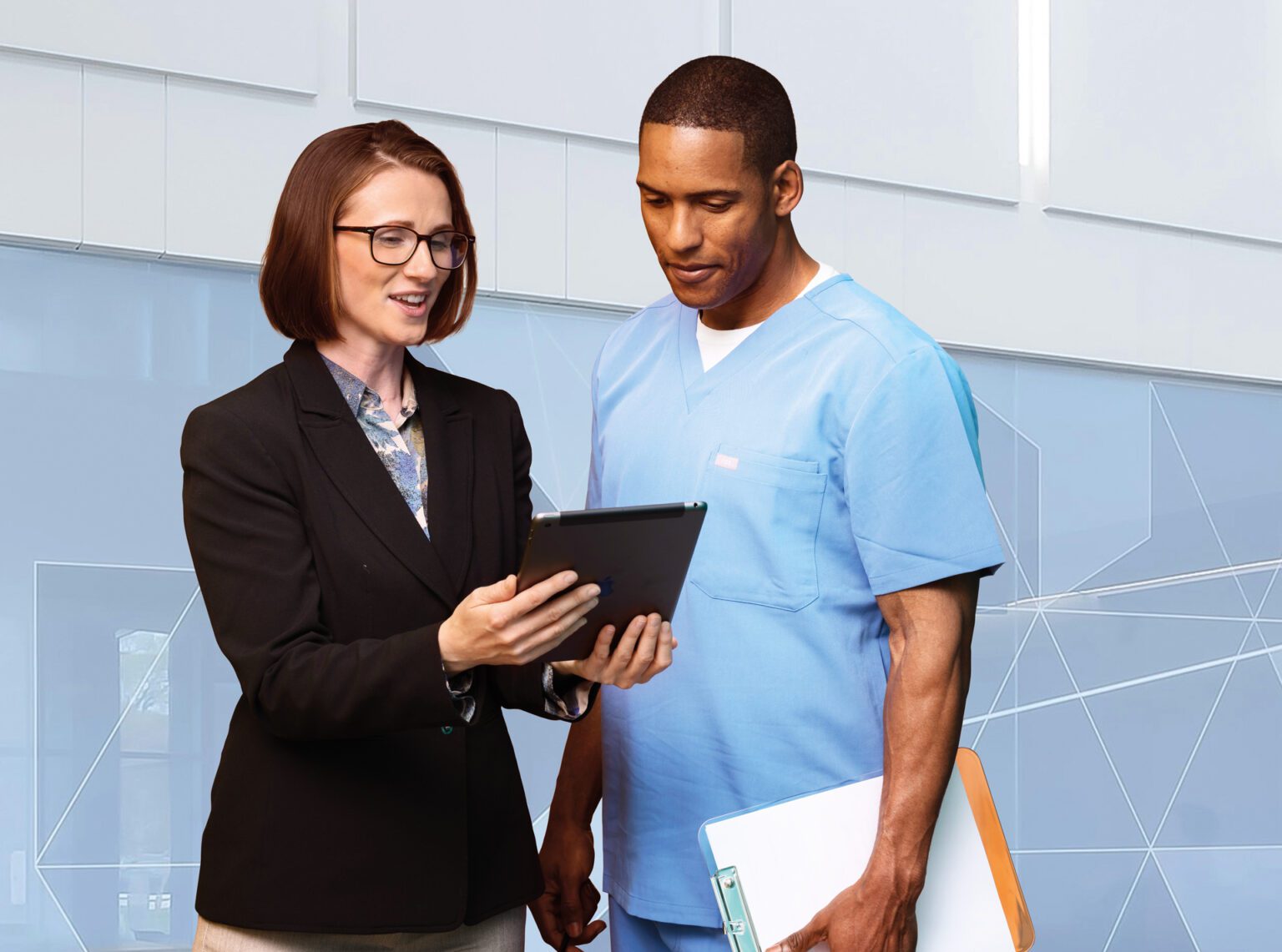 Doctor and client discussing fertility shipping